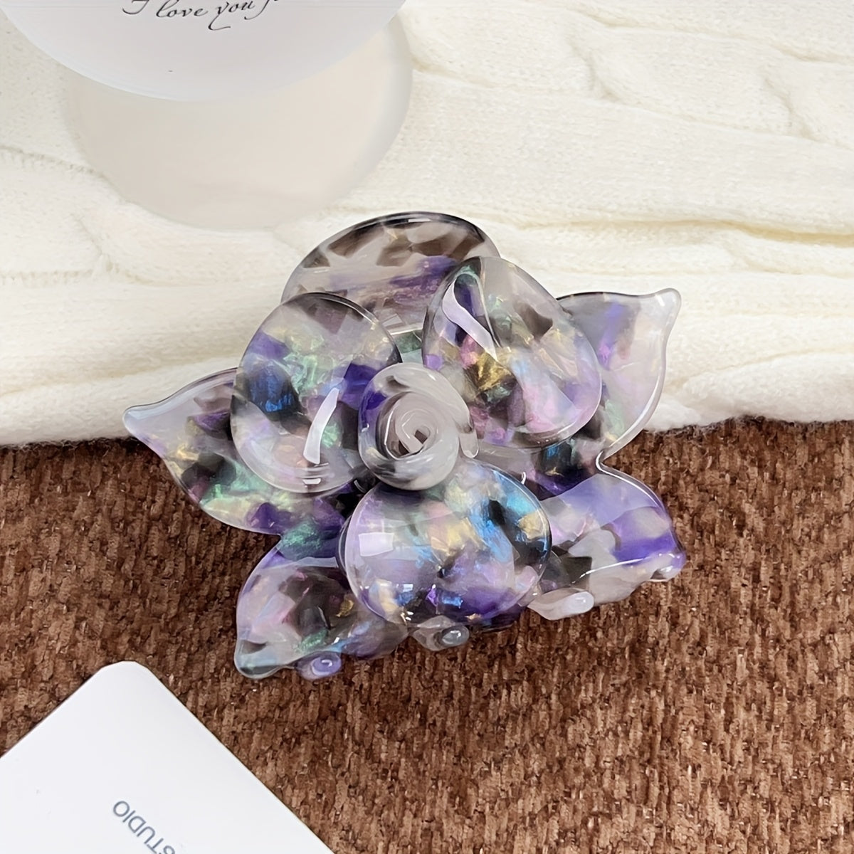High-End Acrylic Claw Clip Elegant Floral Hairpin with Three-Dimensional Shark Clip Minimalist Super Cute Hair Accessory for Women