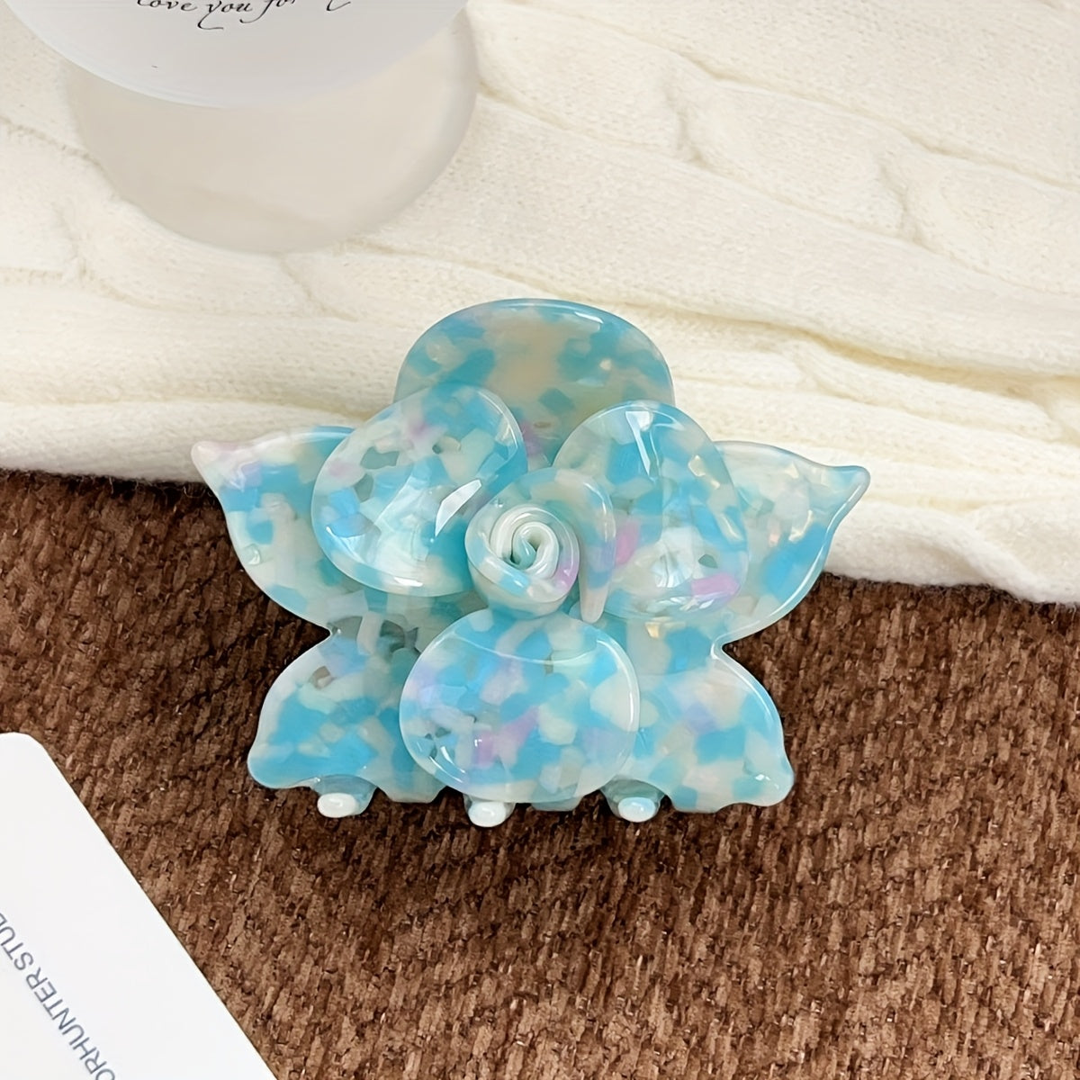 High-End Acrylic Claw Clip Elegant Floral Hairpin with Three-Dimensional Shark Clip Minimalist Super Cute Hair Accessory for Women