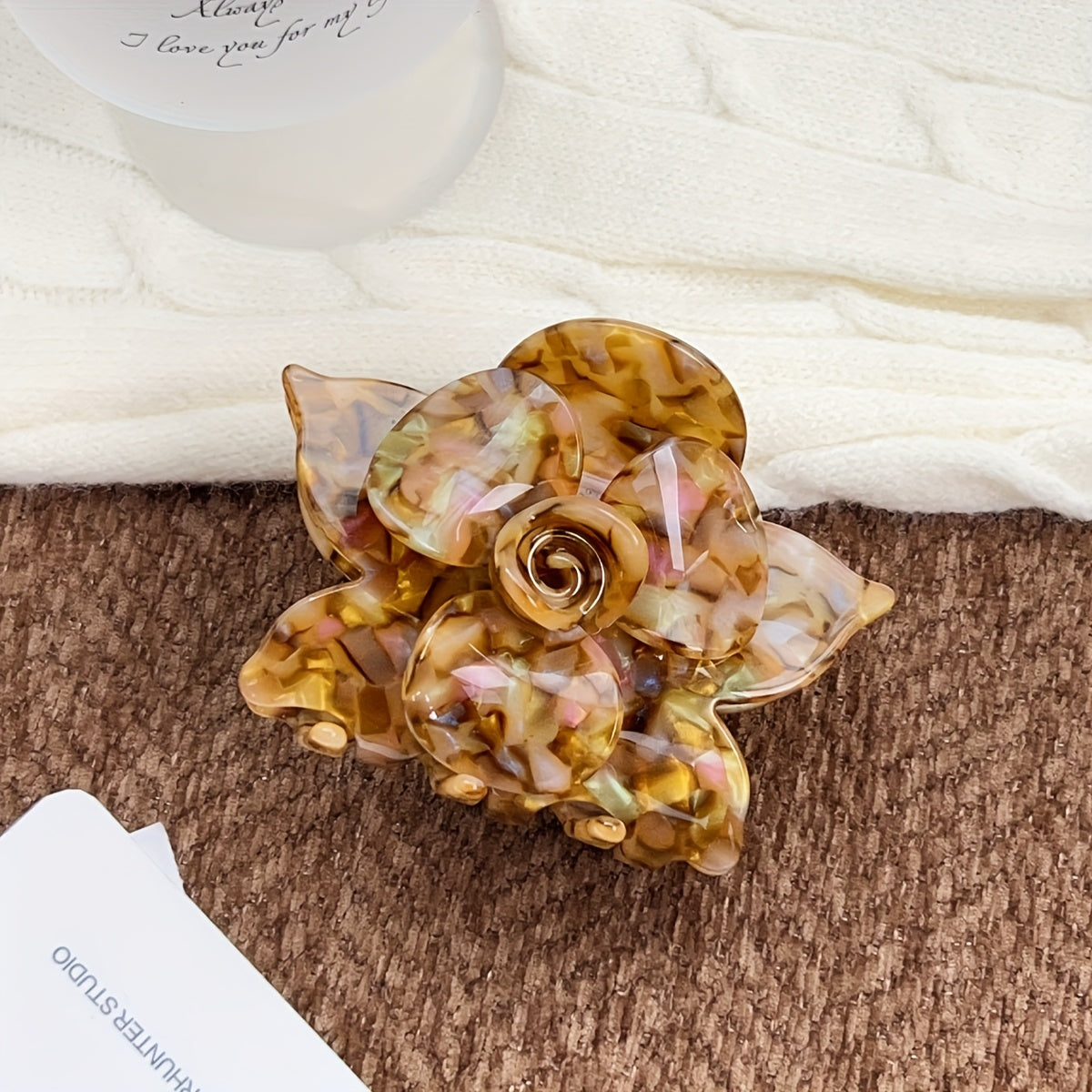High-End Acrylic Claw Clip Elegant Floral Hairpin with Three-Dimensional Shark Clip Minimalist Super Cute Hair Accessory for Women